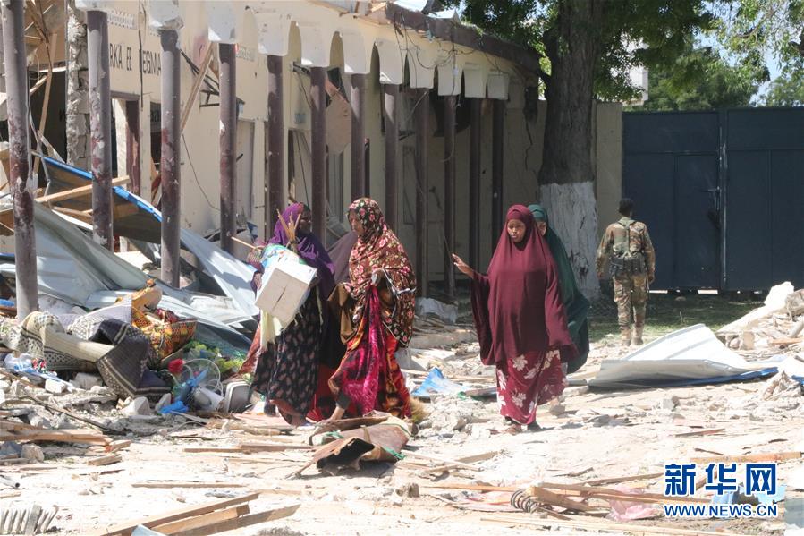 （国际）（2）索马里首都遭汽车炸弹袭击致5死9伤